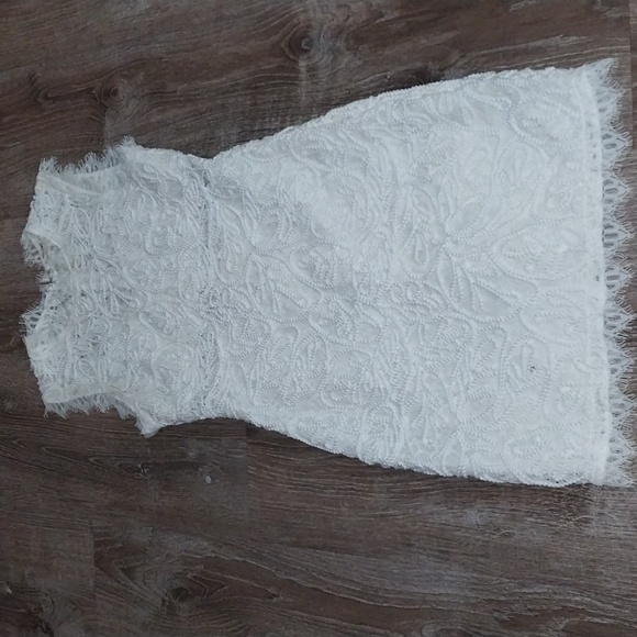 SANS SOUCI 100% POLYESTER GORGEOUS DRESS SIZE MEDIUM - Picture 1 of 6